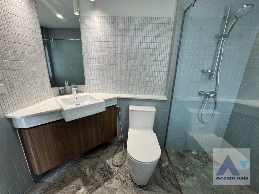 10  4 br House For Rent in Sukhumvit ,Bangkok BTS Phra khanong AA43826