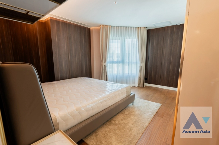 17  3 br Condominium For Sale in Ratchadaphisek ,Bangkok MRT Rama 9 at Belle Grand Rama 9  (Belle Avenue) AA43829