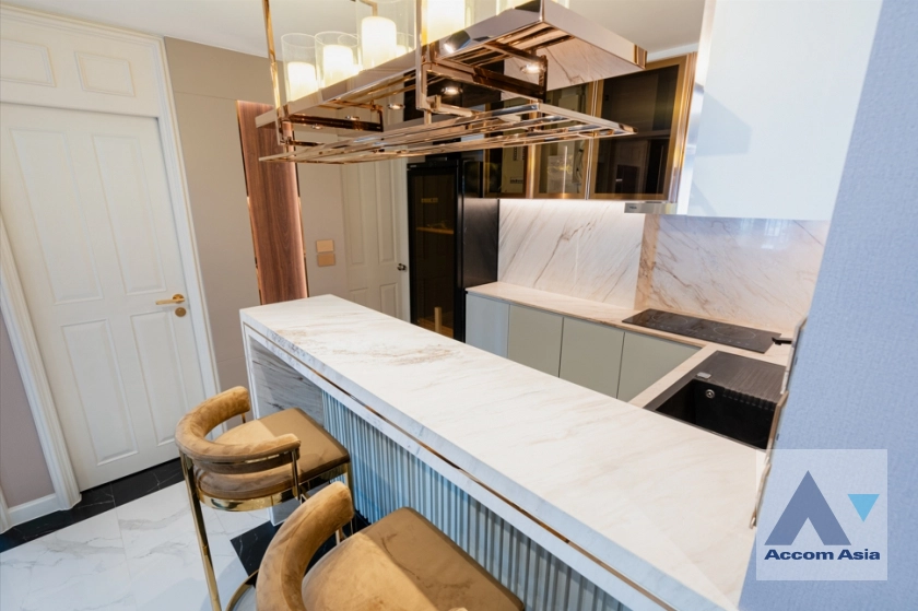 8  3 br Condominium For Sale in Ratchadaphisek ,Bangkok MRT Rama 9 at Belle Grand Rama 9  (Belle Avenue) AA43829