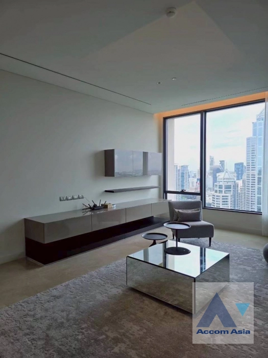 1  4 br Condominium For Rent in Ploenchit ,Bangkok BTS Chitlom at Sindhorn Residence AA43838