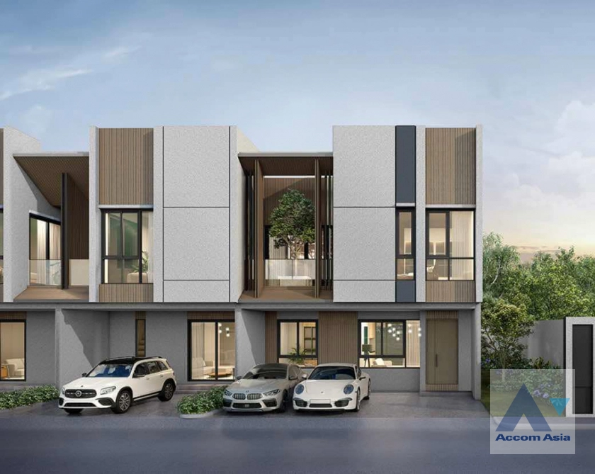  Baan Klang Mueng Ladprao 101 Station Townhouse  4 Bedroom for Rent   in Latphrao Bangkok