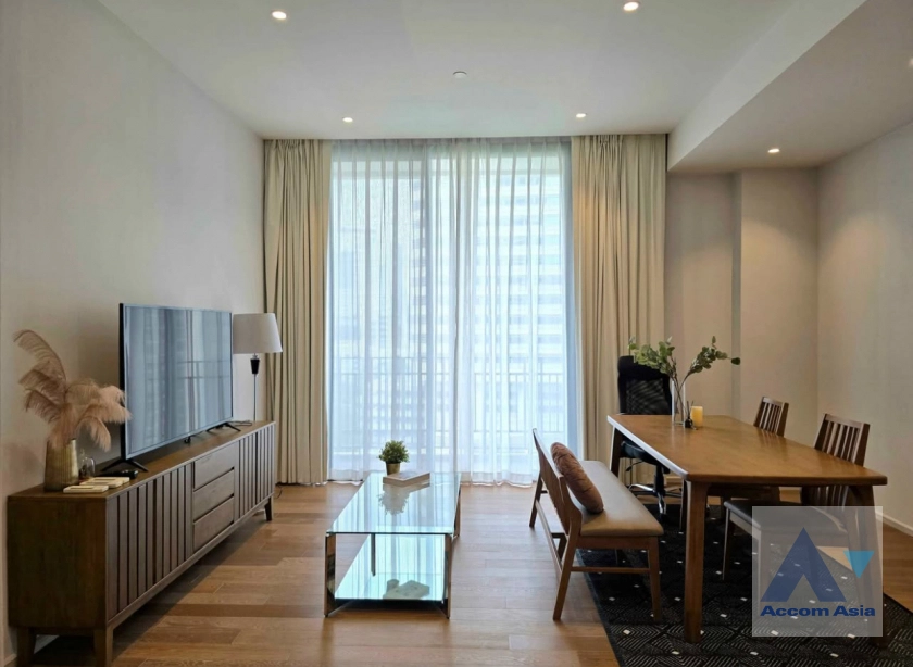 unitFully Furnished, Pet friendly |  2 Bedrooms  Condominium For Rent in Ploenchit, Bangkok  near BTS Ploenchit (AA43854)