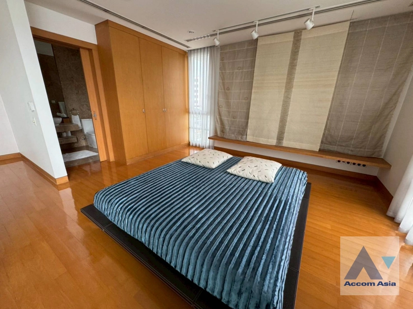 12  4 br House for rent and sale in Sathorn ,Bangkok BTS Chong Nonsi - MRT Khlong Toei at The Trees Sathorn AA43855