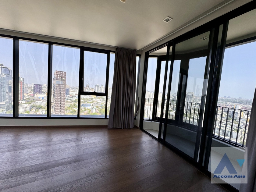 Corner Unit |  IDEO Q Sukhumvit 36 Condominium  2 Bedroom for Sale & Rent BTS Thong Lo in Sukhumvit Bangkok