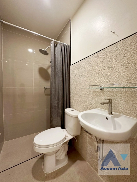 15  3 br House For Sale in Sukhumvit ,Bangkok BTS On Nut AA43868