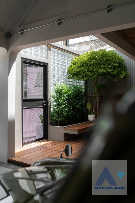 18  3 br Townhouse for rent and sale in Sukhumvit ,Bangkok BTS Phra khanong at Moo Baan Klongtan Nivet AA43873