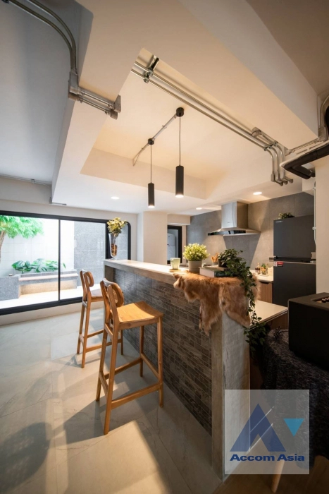 5  3 br Townhouse for rent and sale in Sukhumvit ,Bangkok BTS Phra khanong at Moo Baan Klongtan Nivet AA43873