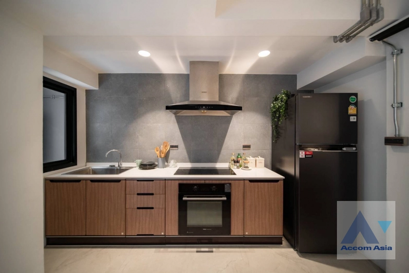 6  3 br Townhouse for rent and sale in Sukhumvit ,Bangkok BTS Phra khanong at Moo Baan Klongtan Nivet AA43873