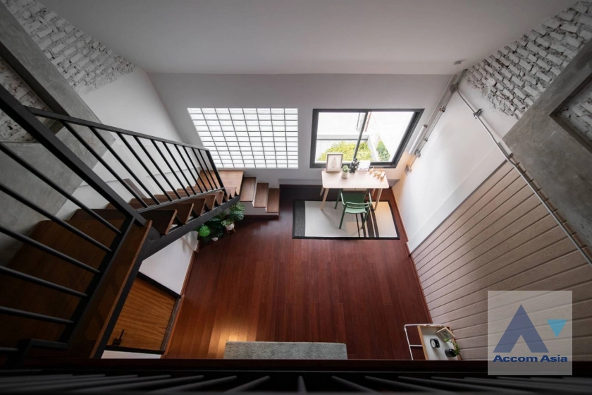 10  3 br Townhouse for rent and sale in Sukhumvit ,Bangkok BTS Phra khanong at Moo Baan Klongtan Nivet AA43873