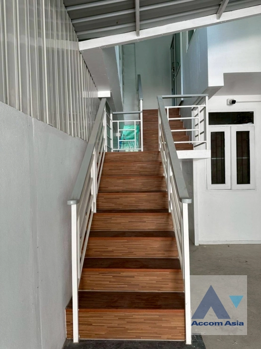 6  4 br House for rent and sale in Sukhumvit ,Bangkok BTS Phra khanong AA43882