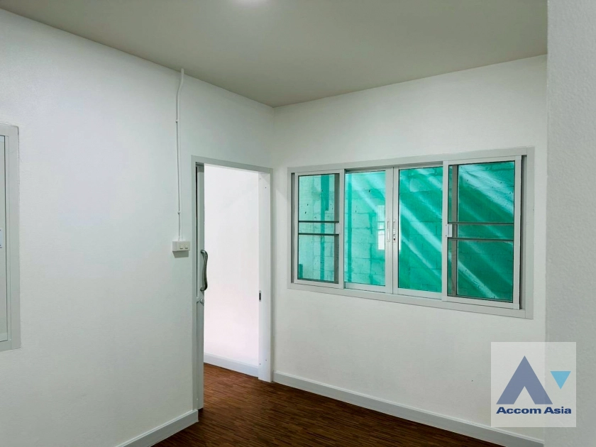 5  4 br House for rent and sale in Sukhumvit ,Bangkok BTS Phra khanong AA43882