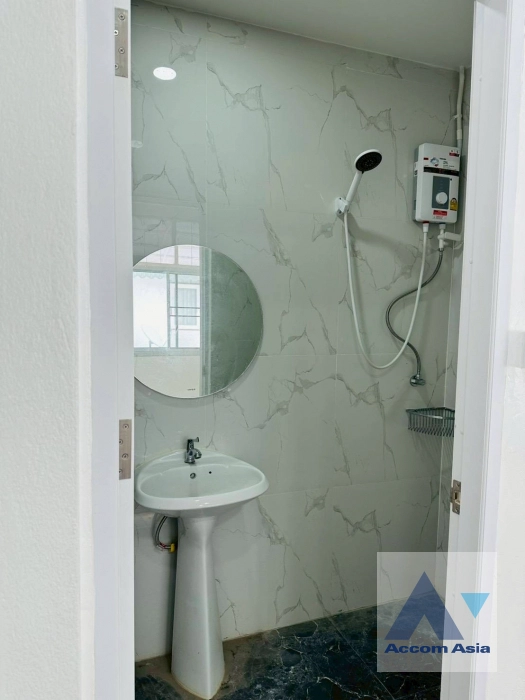 15  4 br House for rent and sale in Sukhumvit ,Bangkok BTS Phra khanong AA43882