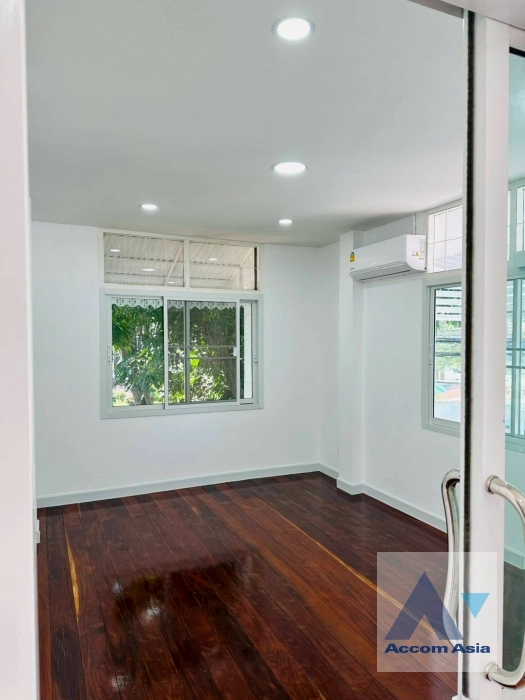 13  4 br House for rent and sale in Sukhumvit ,Bangkok BTS Phra khanong AA43882