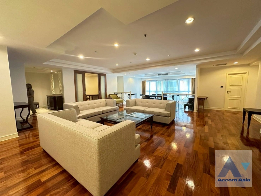 unit 3 Bedrooms  Apartment For Rent & Sale in Sukhumvit, Bangkok  near BTS Thong Lo (AA43883)