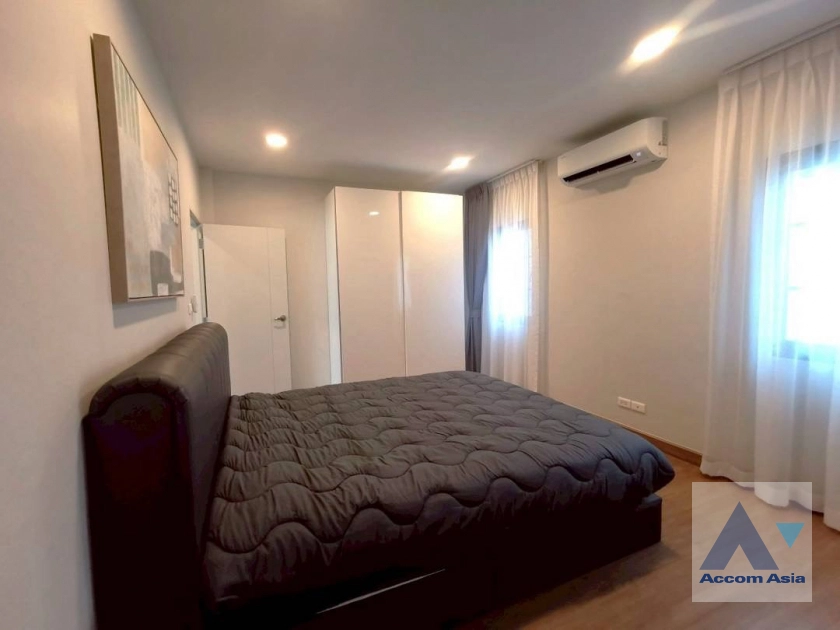 15  4 br House For Rent in Samutprakan ,Samutprakan  at Centro Bangna AA43884