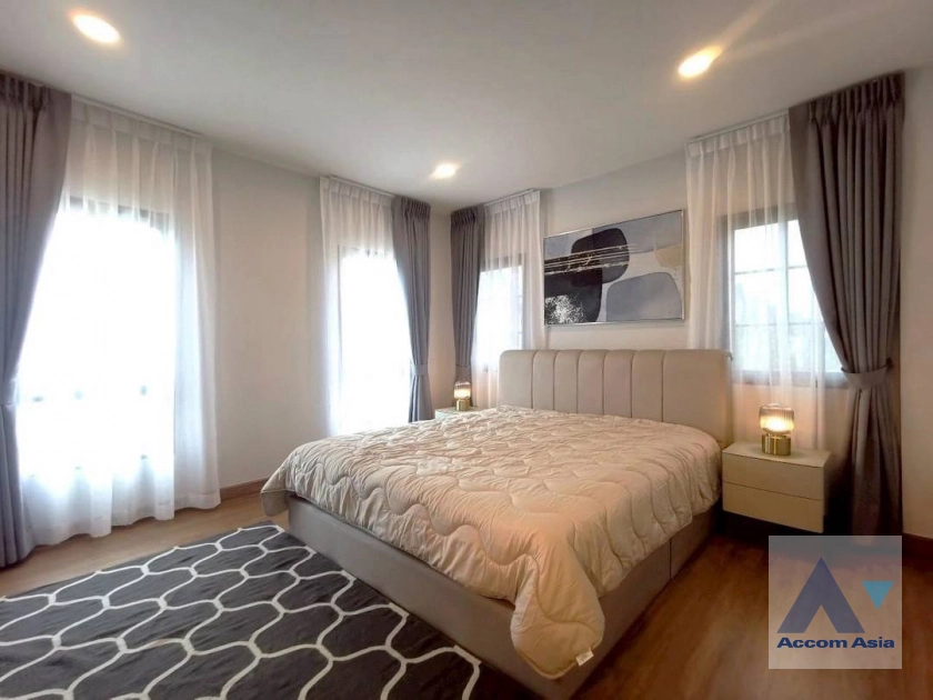 10  4 br House For Rent in Samutprakan ,Samutprakan  at Centro Bangna AA43884