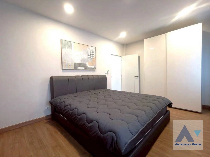 14  4 br House For Rent in Samutprakan ,Samutprakan  at Centro Bangna AA43884