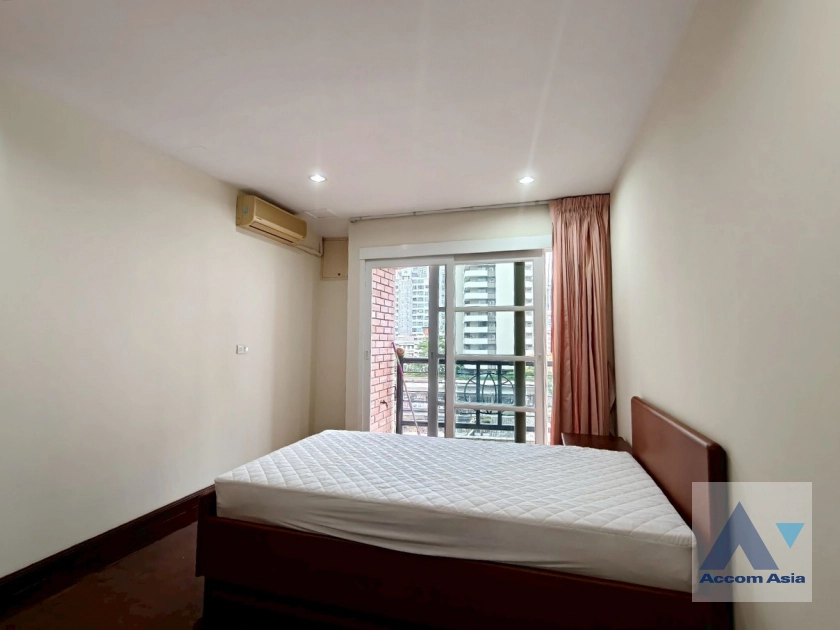 16  3 br Apartment For Rent in Sukhumvit ,Bangkok BTS Phrom Phong at Good maintained AA43886