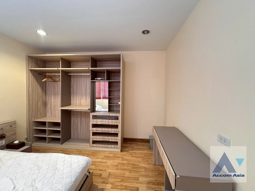 10  2 br House for rent and sale in Sukhumvit ,Bangkok BTS Thong Lo AA43887