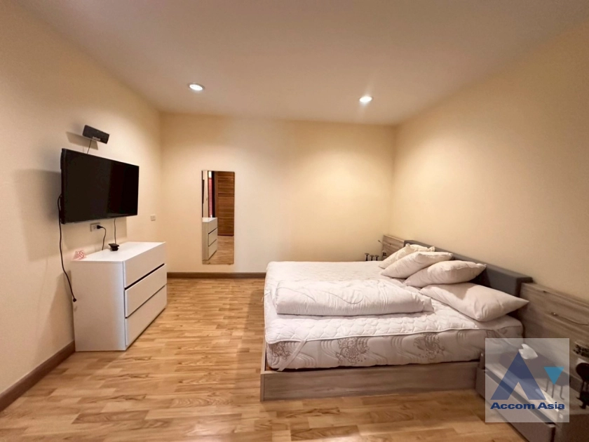 8  2 br House for rent and sale in Sukhumvit ,Bangkok BTS Thong Lo AA43887