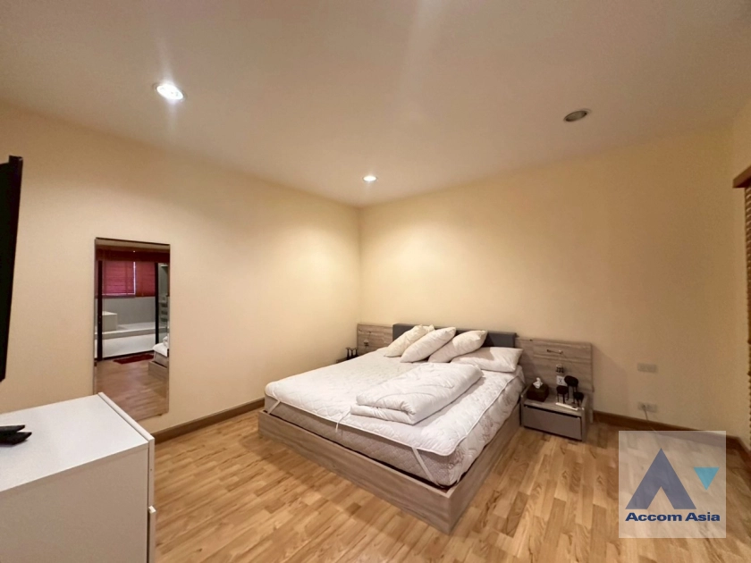 11  2 br House for rent and sale in Sukhumvit ,Bangkok BTS Thong Lo AA43887