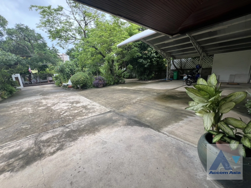 5  2 br House For Rent in Sukhumvit ,Bangkok BTS Asok at House in Compound AA43897
