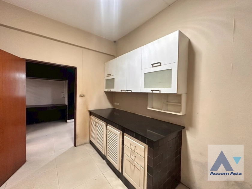 9  3 br House For Rent in Sukhumvit ,Bangkok  AA43898