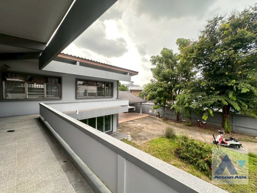 19  3 br House For Rent in Sukhumvit ,Bangkok  AA43898