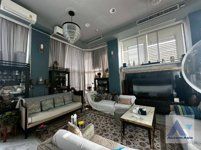 unitDuplex Condo, Penthouse |  3 Bedrooms  Condominium For Rent & Sale in Sukhumvit, Bangkok  near BTS Thong Lo (AA43930)