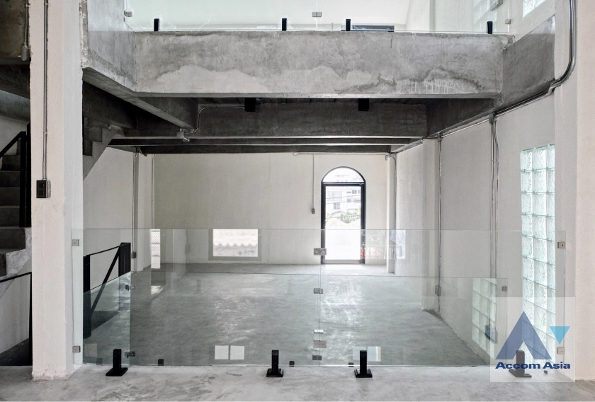 7  3 br Townhouse For Sale in Ratchadaphisek ,Bangkok MRT Lat Phrao AA43935