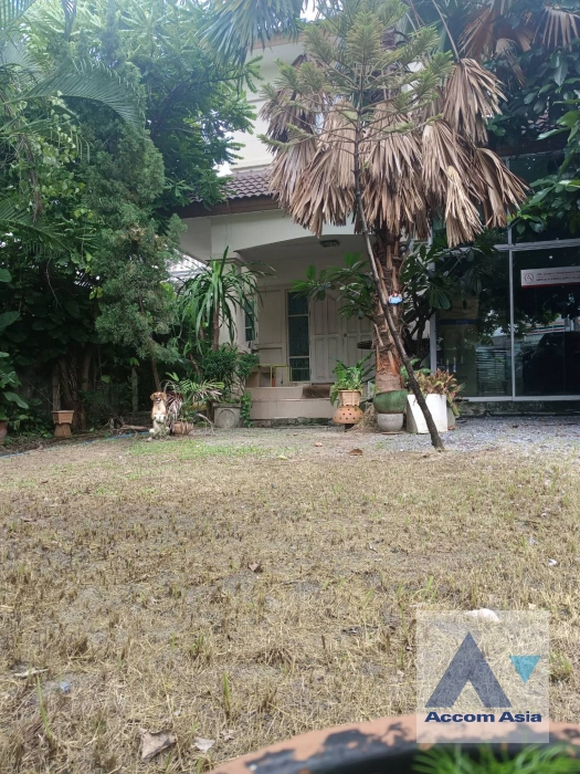 6  House for rent and sale in Phaholyothin ,Bangkok  AA43956