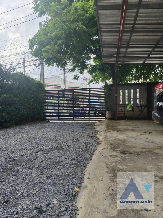 5  House for rent and sale in Phaholyothin ,Bangkok  AA43956