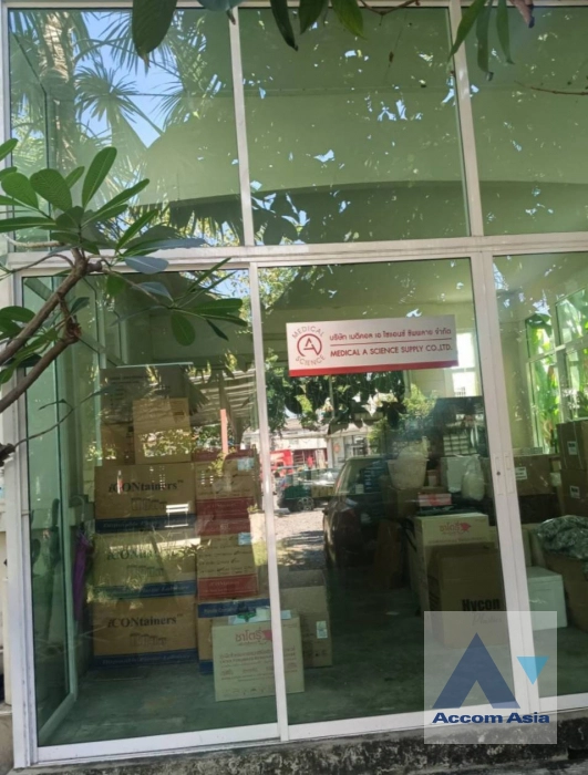 12  House for rent and sale in Phaholyothin ,Bangkok  AA43956