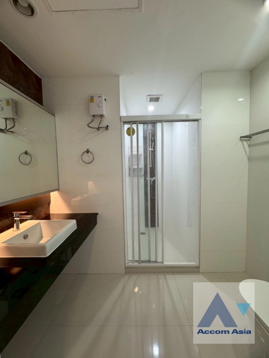 25  2 br Apartment for rent and sale in Sukhumvit ,Bangkok BTS Asok - MRT Sukhumvit at Spacious Room AA43960