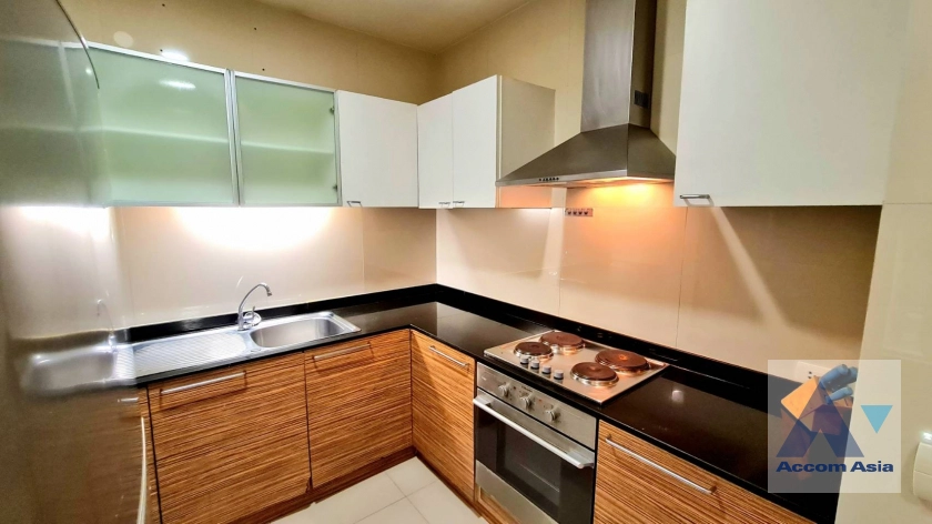 unit 2 Bedrooms  Apartment For Rent in Sukhumvit, Bangkok  near BTS Phrom Phong (AA43964)