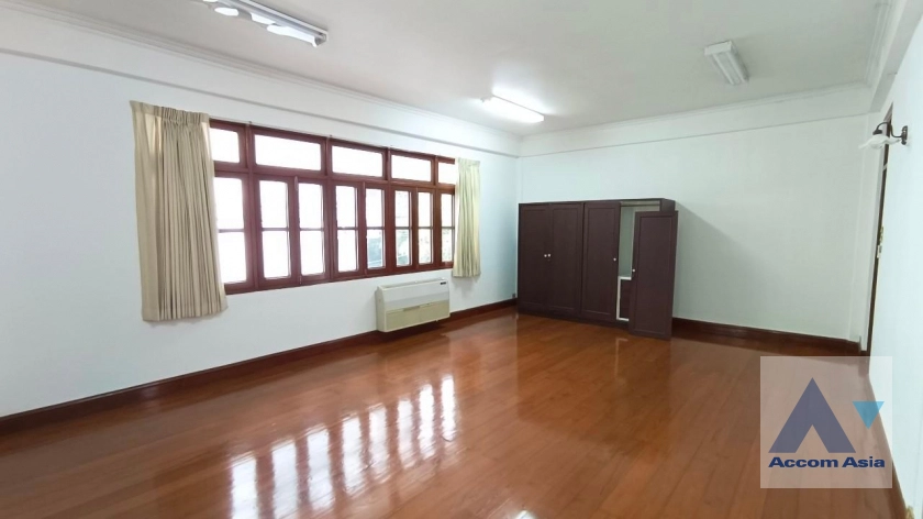 13  3 br House for rent and sale in Sukhumvit ,Bangkok BTS Asok - MRT Sukhumvit 9010401