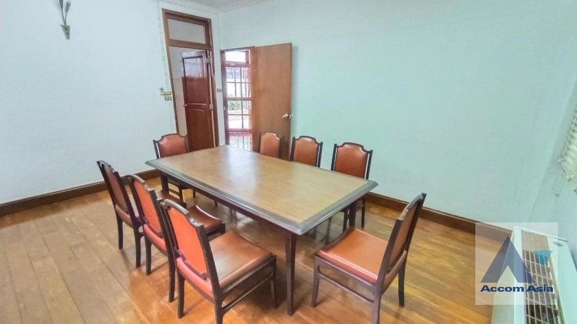 6  3 br House for rent and sale in Sukhumvit ,Bangkok BTS Asok - MRT Sukhumvit 9010401