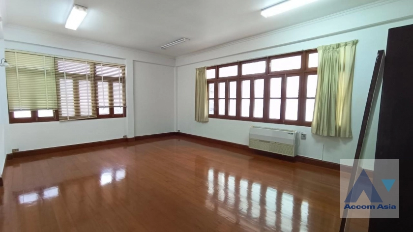 15  3 br House for rent and sale in Sukhumvit ,Bangkok BTS Asok - MRT Sukhumvit 9010401