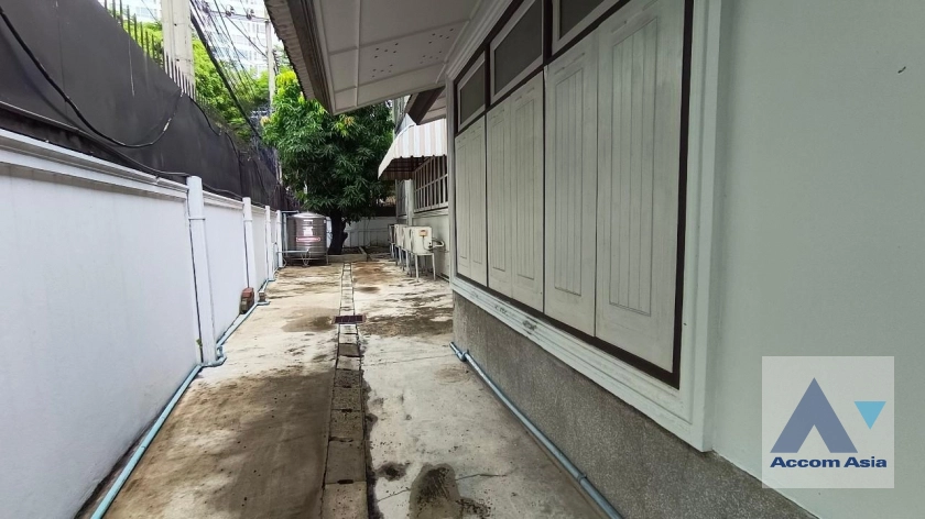 23  3 br House for rent and sale in Sukhumvit ,Bangkok BTS Asok - MRT Sukhumvit 9010401