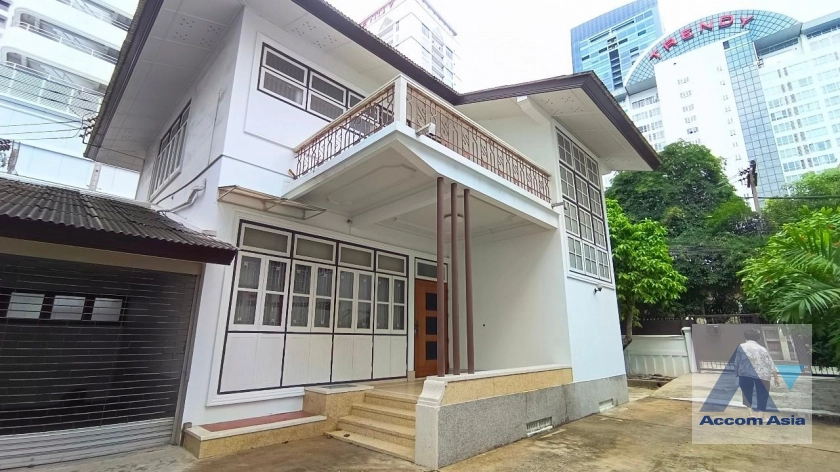  1  3 br House for rent and sale in Sukhumvit ,Bangkok BTS Asok - MRT Sukhumvit 9010401