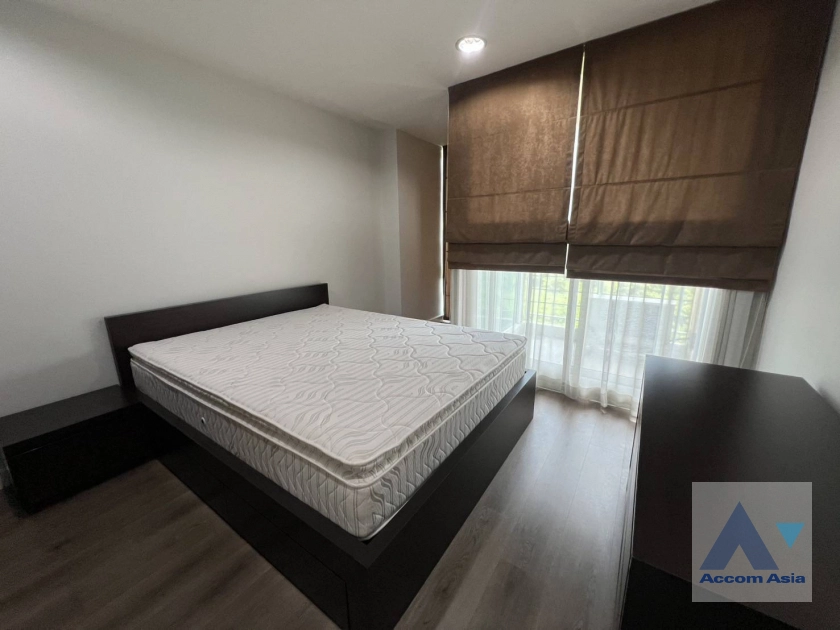 6  2 br Apartment For Rent in Ploenchit ,Bangkok BTS Chitlom at Apartment Steps from Lumpini Park AA43965