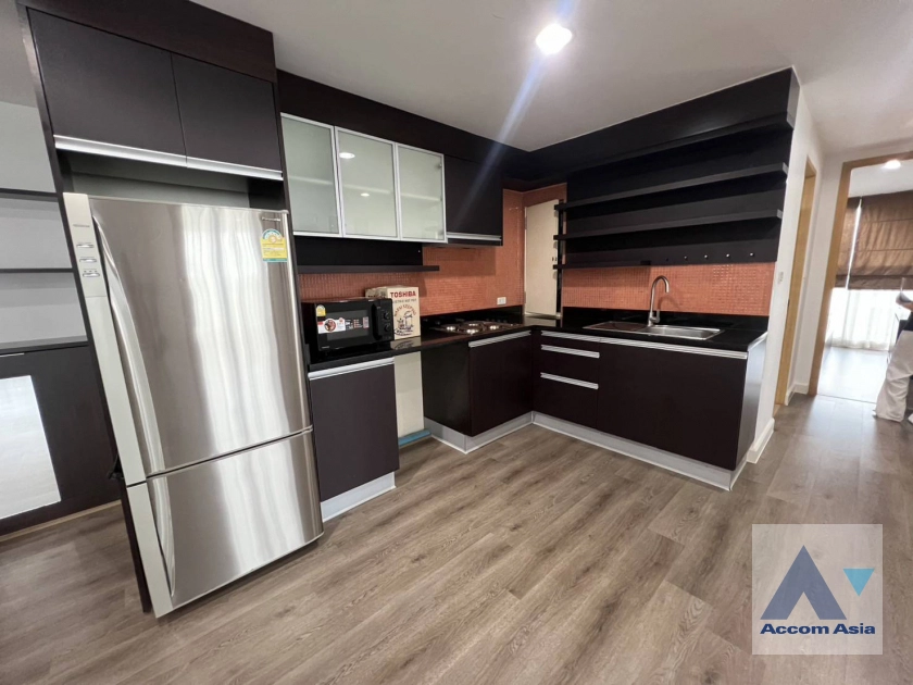 5  2 br Apartment For Rent in Ploenchit ,Bangkok BTS Chitlom at Apartment Steps from Lumpini Park AA43965