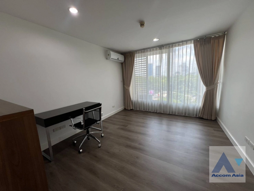 4  2 br Apartment For Rent in Ploenchit ,Bangkok BTS Chitlom at Apartment Steps from Lumpini Park AA43965