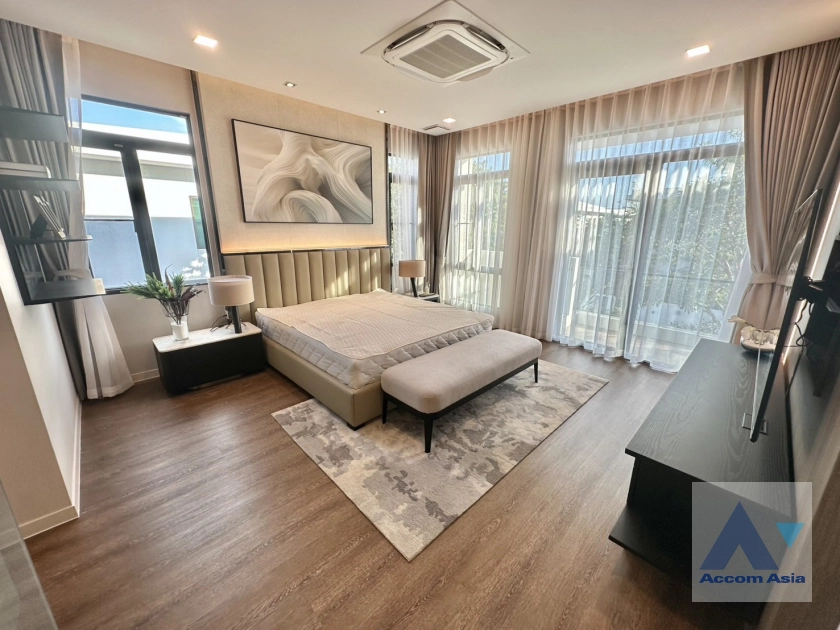 5  4 br House For Rent in Samutprakan ,Samutprakan  at MANTANA Bangna km 15 AA43966