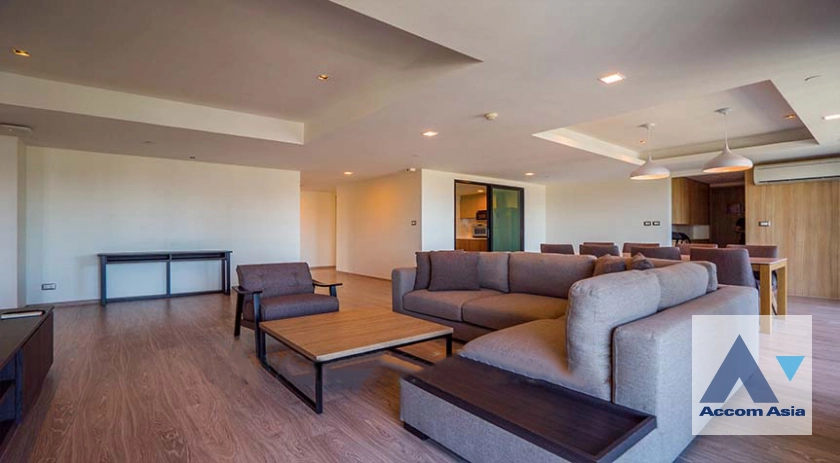  Pet Friendly Residence Apartment  3 Bedroom for Rent BTS Ekkamai in Sukhumvit Bangkok