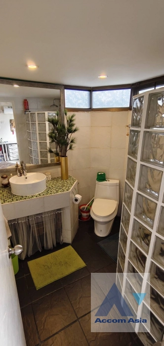 13  3 br Condominium For Sale in Sukhumvit ,Bangkok BTS Nana at Beverly Tower AA43974