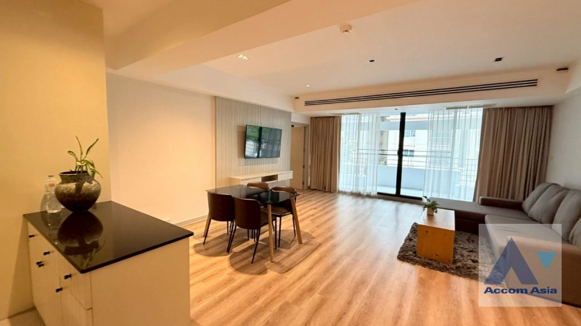 unit 2 Bedrooms  Condominium For Rent in Sukhumvit, Bangkok  near BTS Asok - MRT Sukhumvit (AA43988)