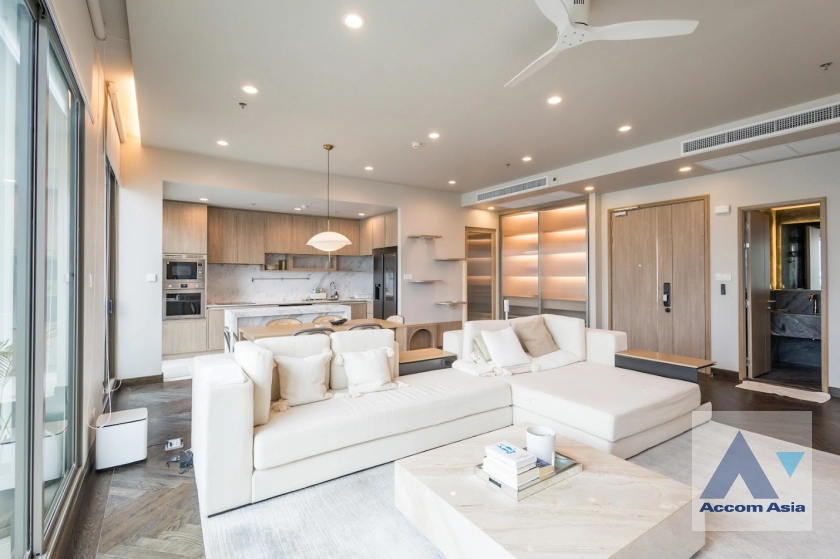 unit 2 Bedrooms  Condominium For Rent in Sukhumvit, Bangkok  near BTS Phrom Phong (AA43991)