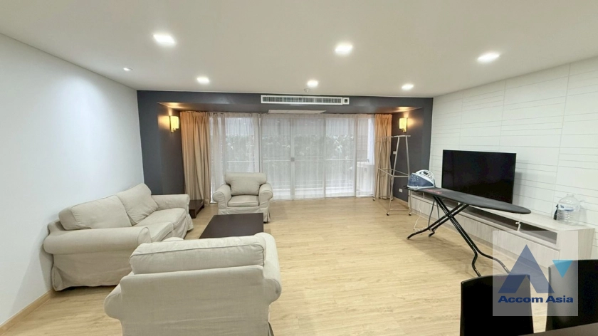 unit 2 Bedrooms  Apartment For Rent in Sukhumvit, Bangkok  near BTS Thong Lo (AA43993)