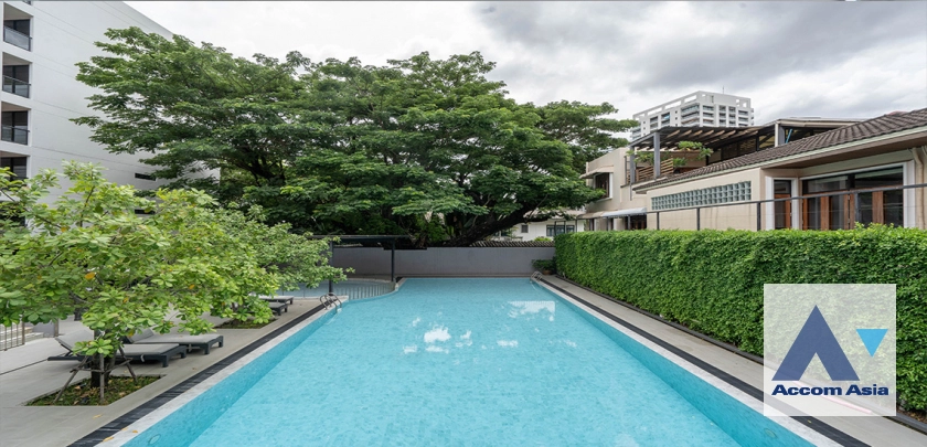 unit 4 Bedrooms  Apartment For Rent & Sale in Sathorn, Bangkok  near BTS Sala Daeng - MRT Lumphini (AA43994)